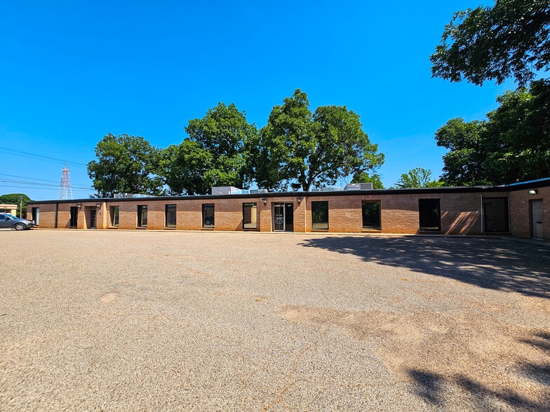Primary Photo Of 115 S Leggett Dr, Abilene Office Residential For Lease