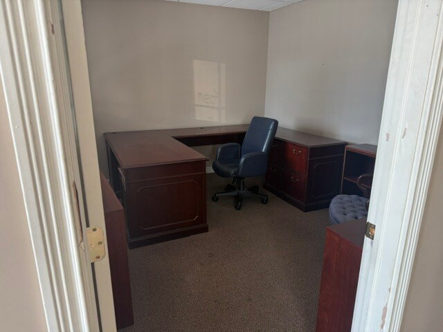 More Photos Of 237 S Pendleton Ave, Pendleton Office For Lease