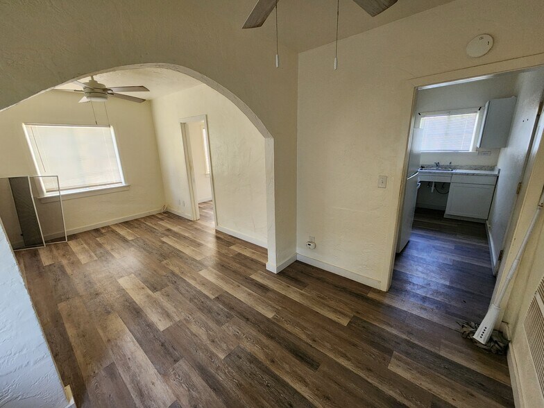 More Photos Of 476 H St, Brawley Apartments For Sale