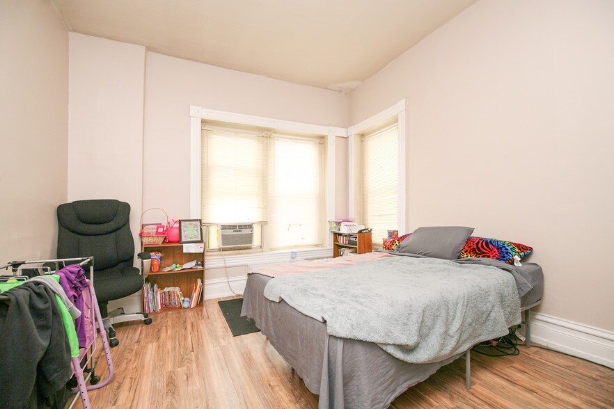 More Photos Of 2102 S Lehigh Ave, Whitehall Apartments For Sale