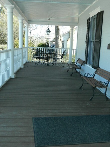 More Photos Of 16 Oak Grove St, Mount Holly Loft Creative Space For Lease