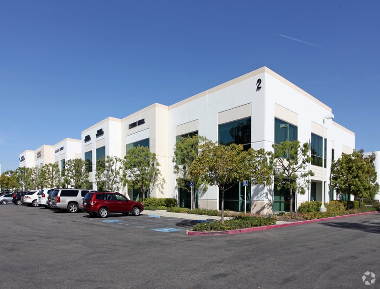 More Photos Of 2 Hughes, Irvine Office For Lease