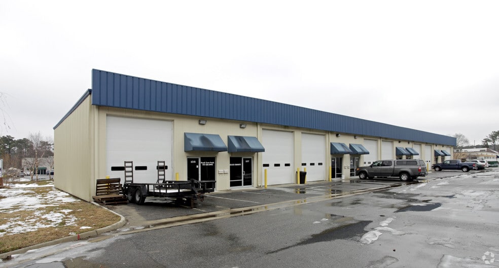 More Photos Of 585 S Birdneck Rd, Virginia Beach Showroom For Lease