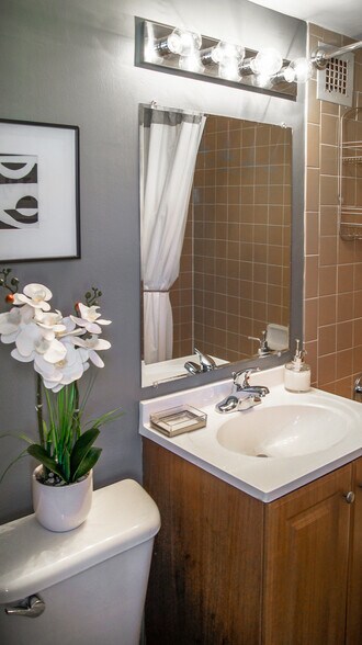 More Photos Of 101-103 G St SW, Washington Apartments For Sale