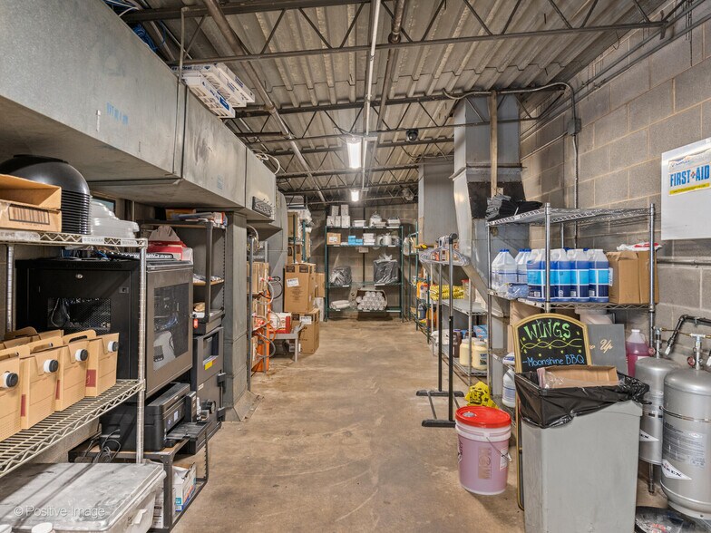 More Photos Of 720 E Rand Rd, Mount Prospect Fast Food For Sale