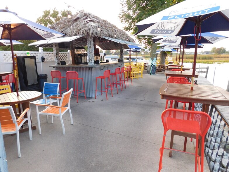 More Photos Of 5793 E Pickwick Rd, Syracuse Restaurant For Sale