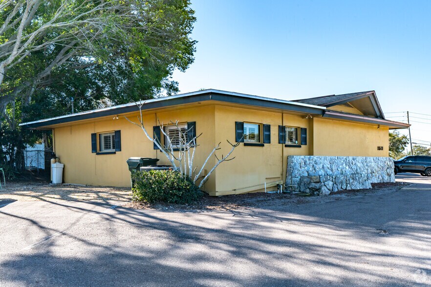 More Photos Of 1511 Indian Rocks Rd S, Largo Medical For Sale