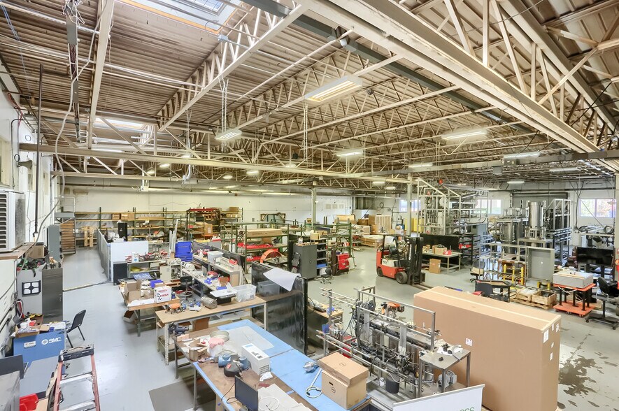 More Photos Of 150 Gamma Dr, Pittsburgh Light Manufacturing For Lease