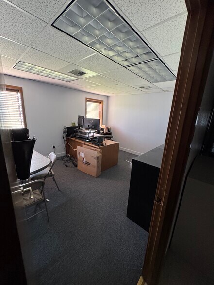 More Photos Of 2900 Sutherland Dr, Union Gap Manufacturing For Lease