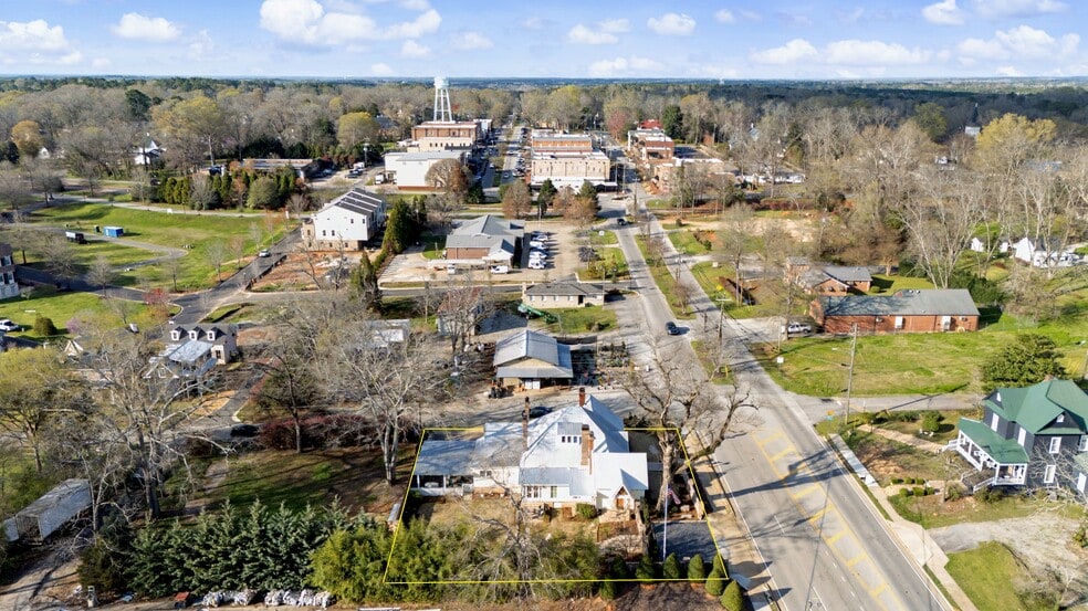 More Photos Of 36 Broad St, Senoia Office For Lease