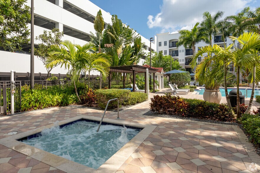 More Photos Of 1351 S Federal Hwy, Boynton Beach Apartments For Lease