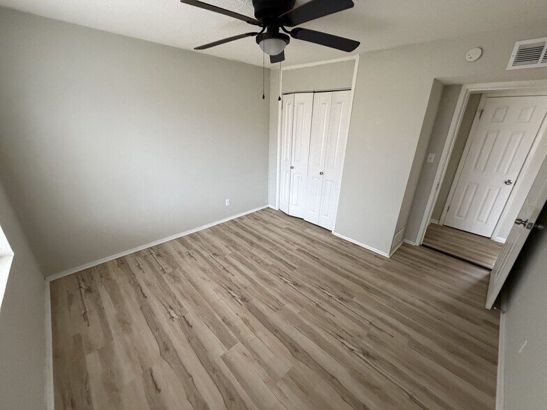 More Photos Of 1621 Washington Blvd, Kansas City Apartments For Sale