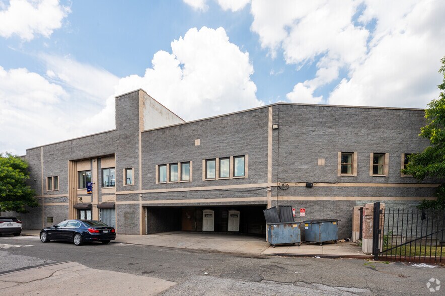 Primary Photo Of 2350-2356 Westchester Ave, Bronx Office For Lease