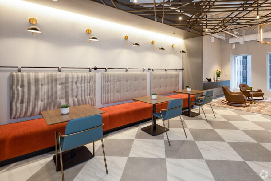 More Photos Of 190 S La Salle St, Chicago Office For Lease