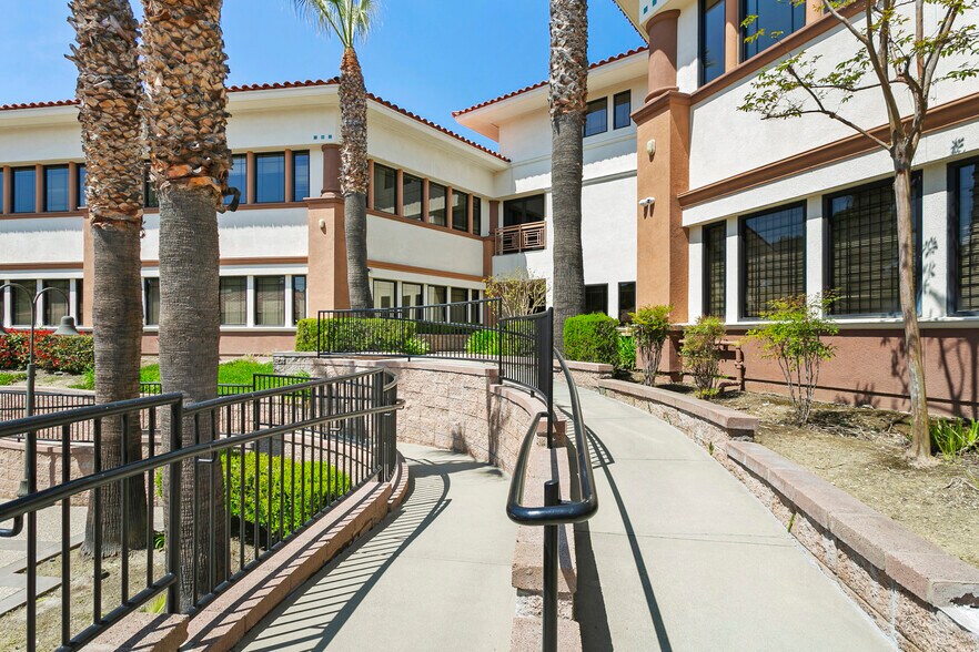 More Photos Of 2140 Grand Ave, Chino Hills Medical For Lease