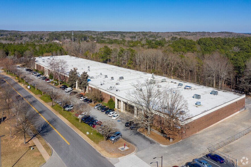 More Photos Of 1625 Rock Mountain Blvd, Stone Mountain Distribution For Lease