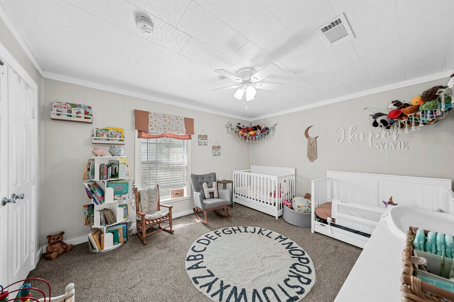 More Photos Of 3027 Poppy St, Needville Apartments For Sale