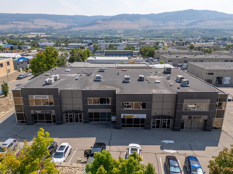 Primary Photo Of 215 Neave Rd, Kelowna Office For Lease