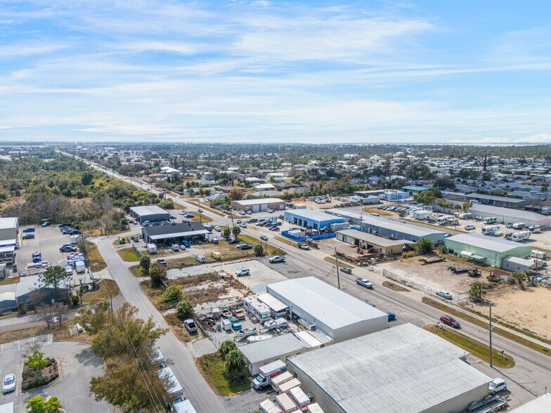 More Photos Of 6478 San Casa Dr, Englewood Warehouse For Lease