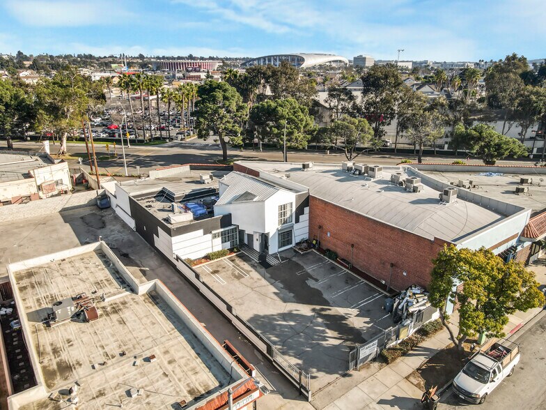 More Photos Of 214 S Locust St, Inglewood Medical For Lease