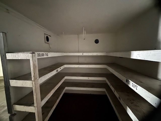 More Photos Of 3617 Commercial Way, Spring Hill Self Storage For Lease