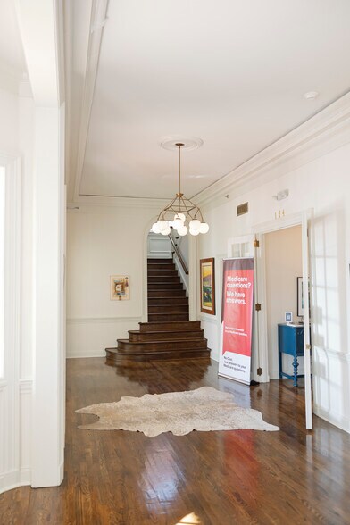 More Photos Of 119 Ridley Ave, Lagrange Office For Sale