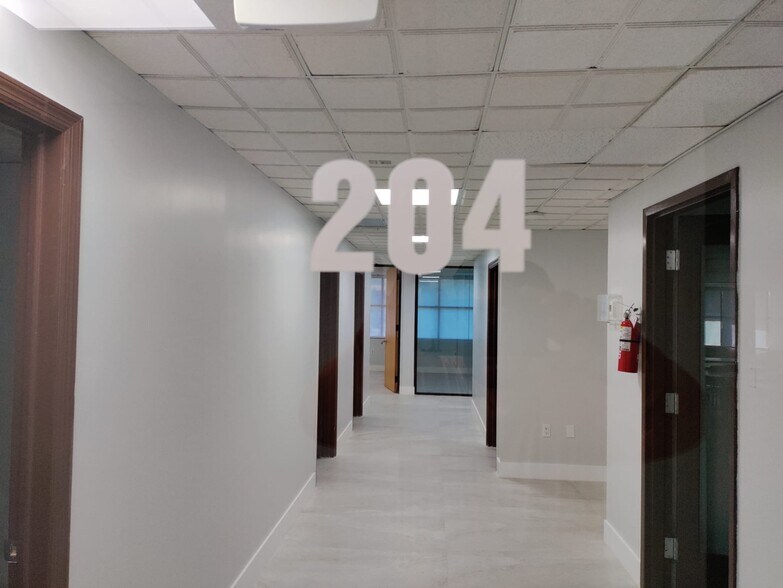 More Photos Of 1799 W Oakland Park Blvd, Oakland Park Office For Lease