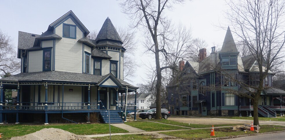 More Photos Of 324 Stuart Ave, Kalamazoo Apartments For Sale