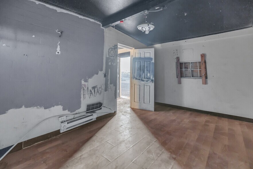 More Photos Of 3060 Grand Ave, Phoenix Apartments For Sale