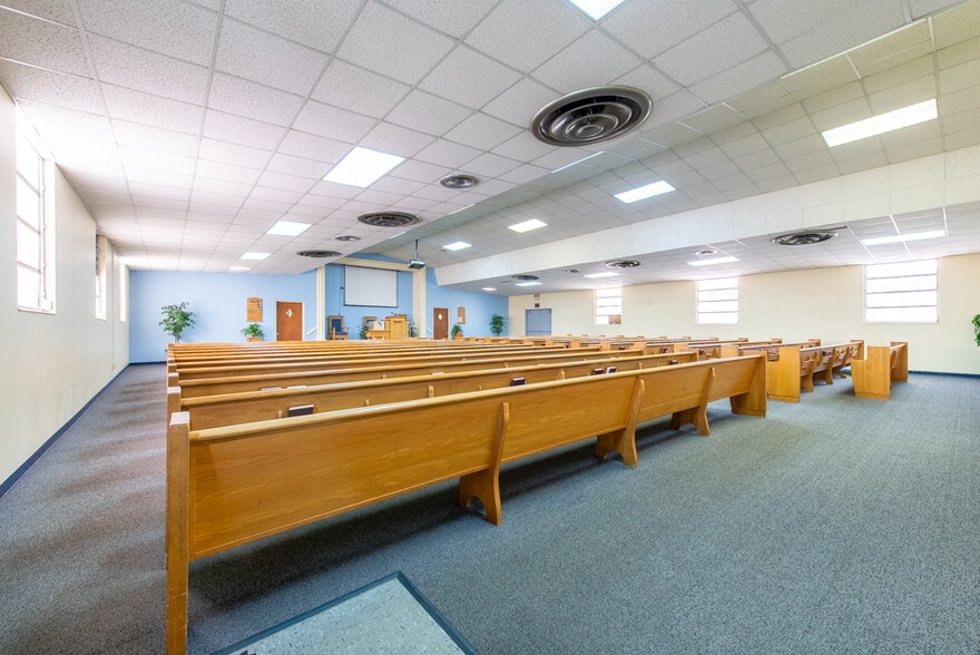 More Photos Of 4608 N Nebraska Ave, Tampa Religious Facility For Sale