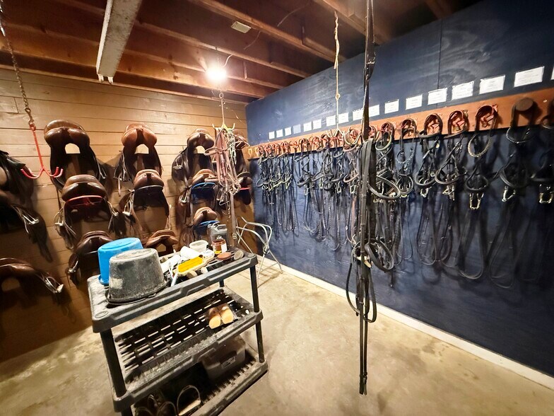 More Photos Of 12310 Gammon rd, Providence Horse Stables For Sale