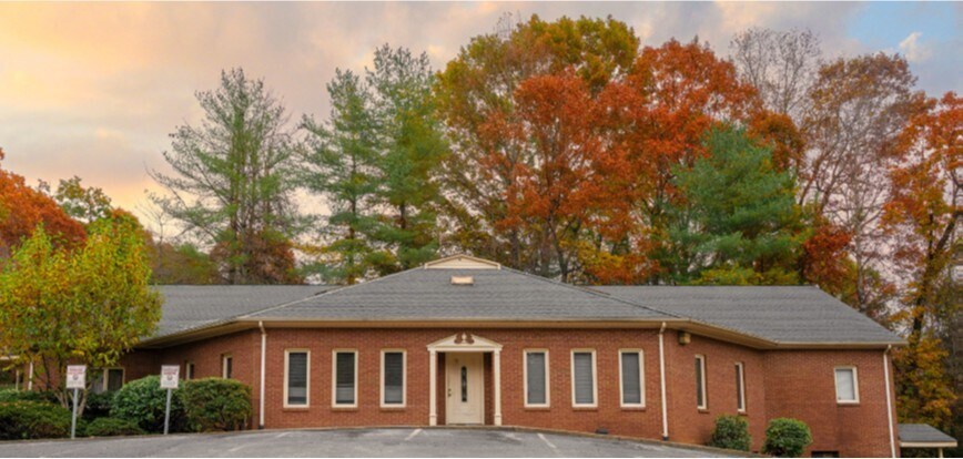 Primary Photo Of 1170 W Medical Court Dr, Marion Medical For Sale