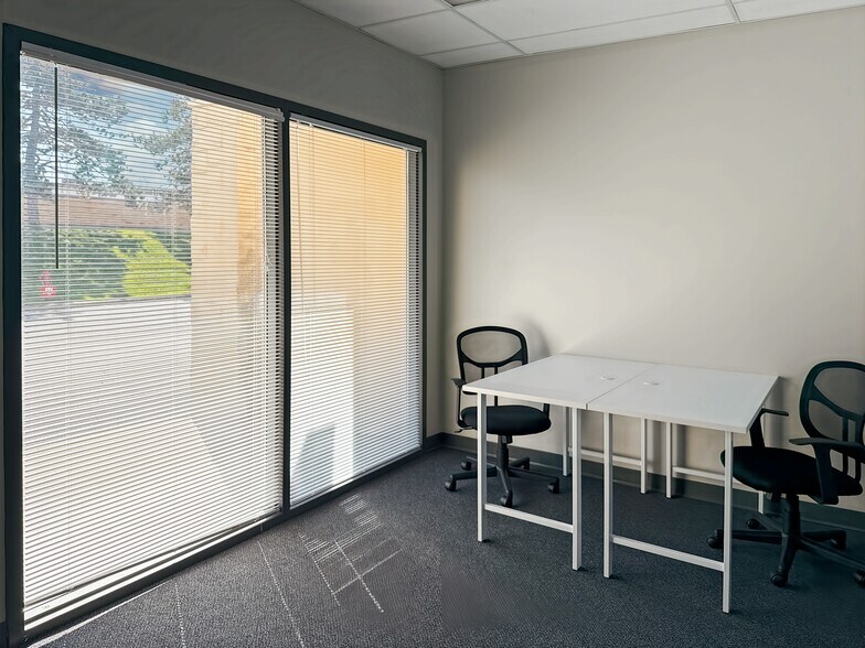 More Photos Of 1255 Kemper Meadow Dr, Cincinnati Coworking Space