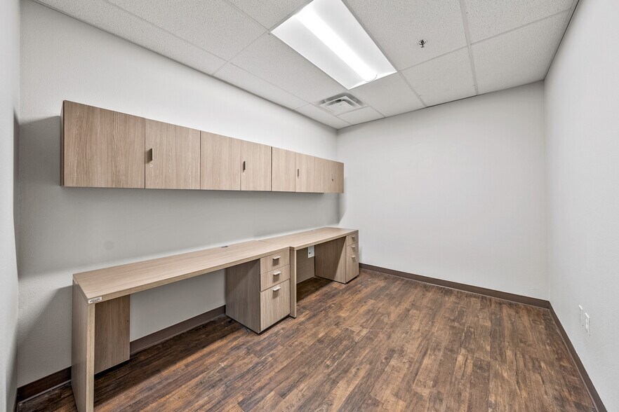 More Photos Of 2166 NW Vine St, Grants Pass Medical For Sale