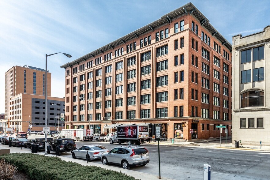 More Photos Of 36 S Pennsylvania St, Indianapolis Office For Lease