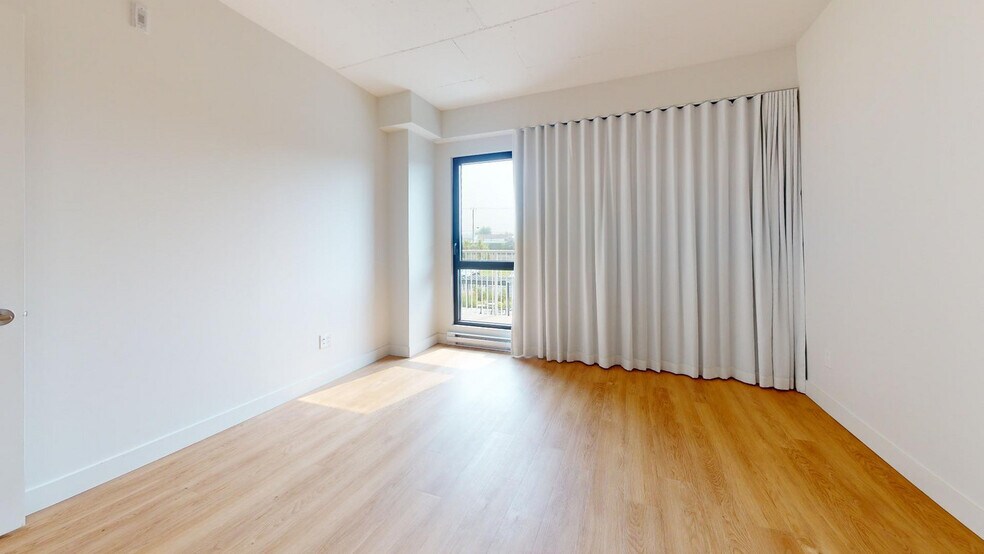 More Photos Of 8405 Pl Saint-Charles, Brossard Apartments For Lease