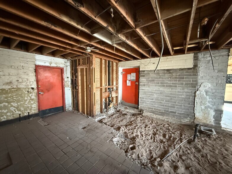 More Photos Of 825 Nevada Hwy, Boulder City Fast Food For Sale