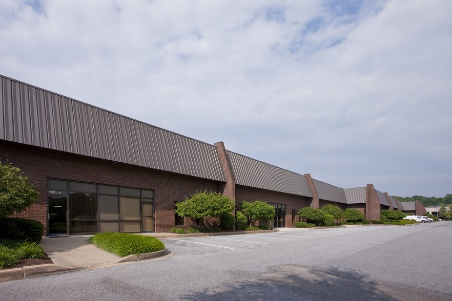 More Photos Of 7455 New Ridge Rd, Hanover Unknown For Lease