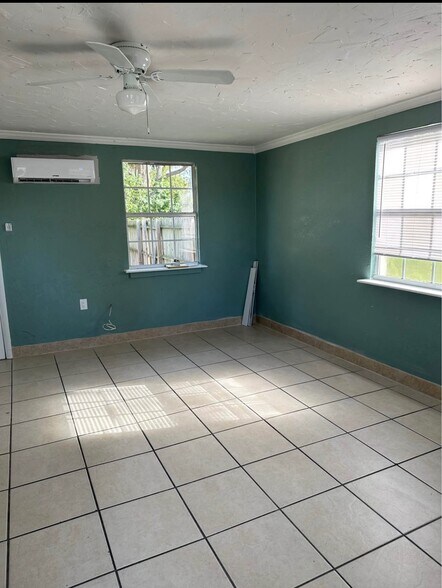 More Photos Of 7618 US Highway 19, New Port Richey Storefront Retail Office For Lease