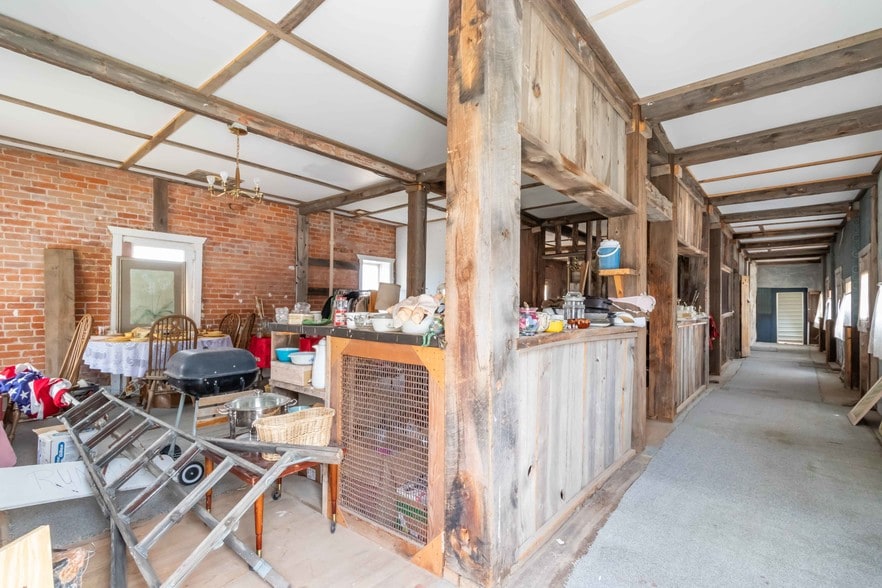 More Photos Of 400 W Victor Ave, Victor Hotel For Sale