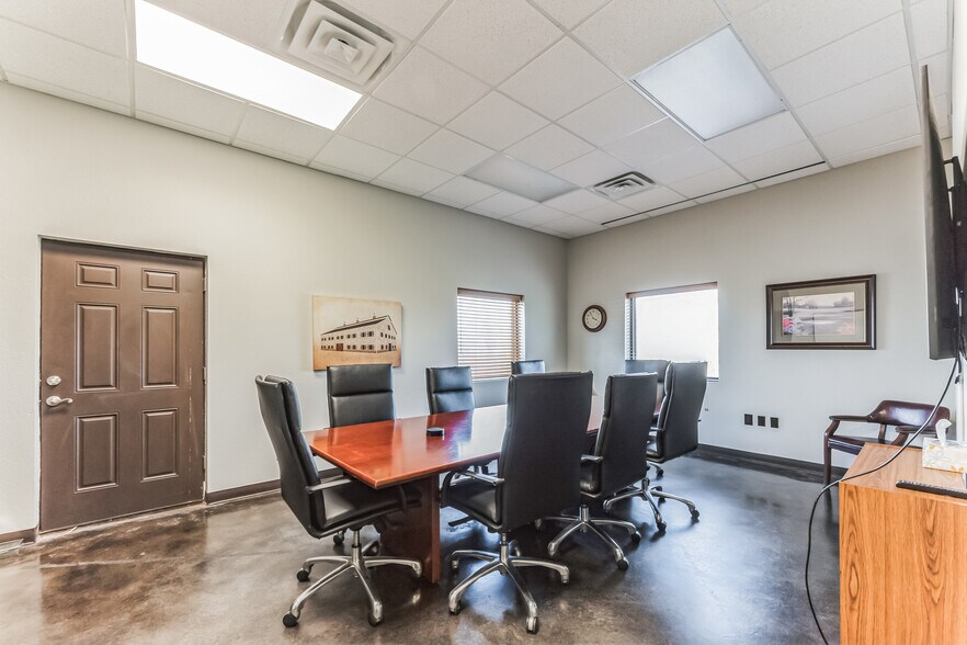 More Photos Of 2701 Hartlee Field Rd, Denton Office Residential For Sale