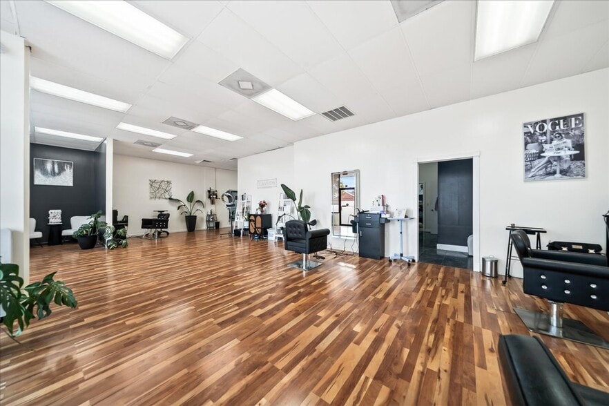 More Photos Of 95-99 S Plumosa St, Merritt Island General Retail For Sale