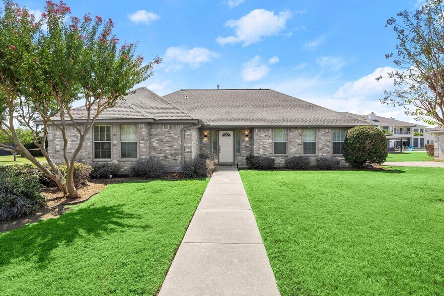 More Photos Of 19525 Doerre Rd, Spring Lodge Meeting Hall For Sale