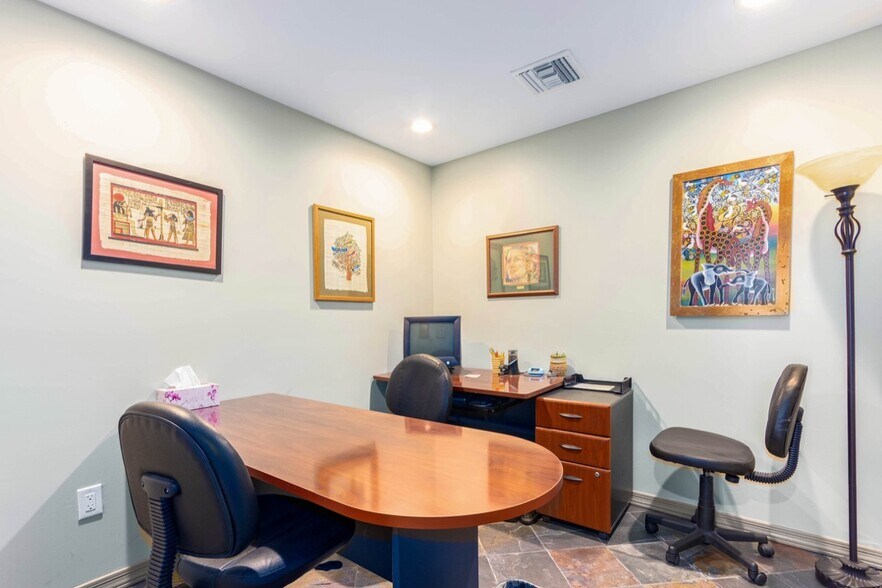 More Photos Of 207 E Monterey Way, Phoenix Office Residential For Sale