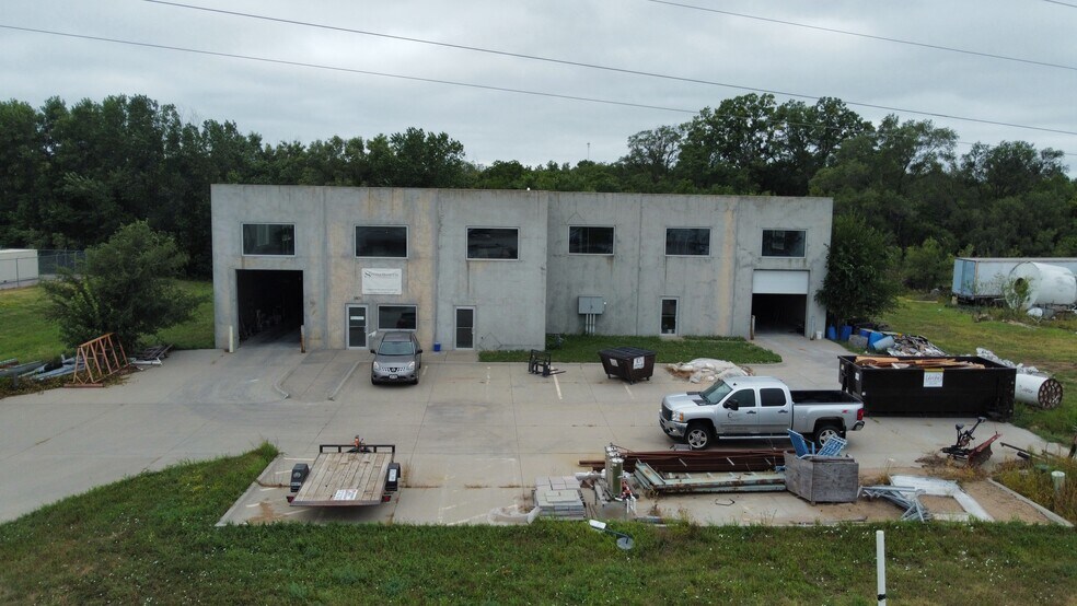 More Photos Of 3801 S 6th St, Lincoln Warehouse For Sale
