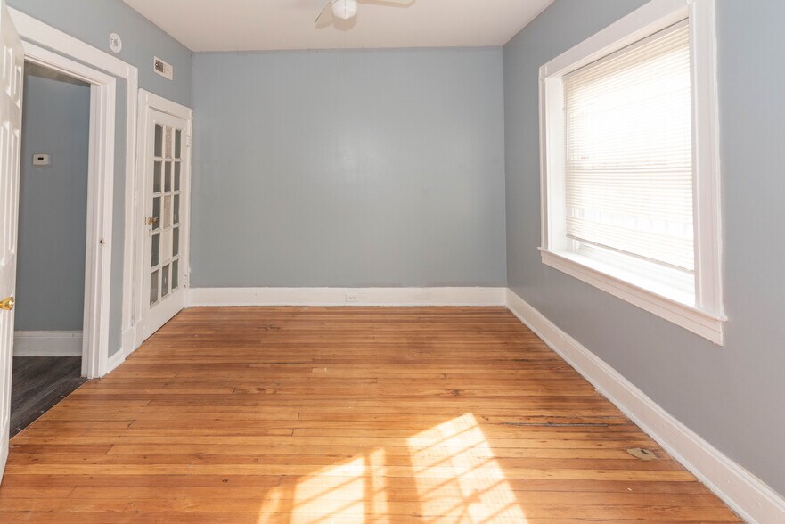 More Photos Of 3210-3212 Walbrook Ave, Baltimore Apartments For Sale