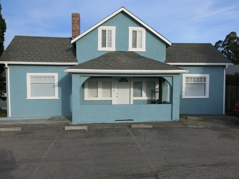 Primary Photo Of 2737 Soquel Ave, Santa Cruz Apartments For Sale