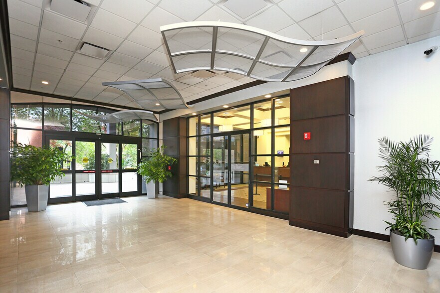 More Photos Of 215 S Monroe St, Tallahassee Office For Lease