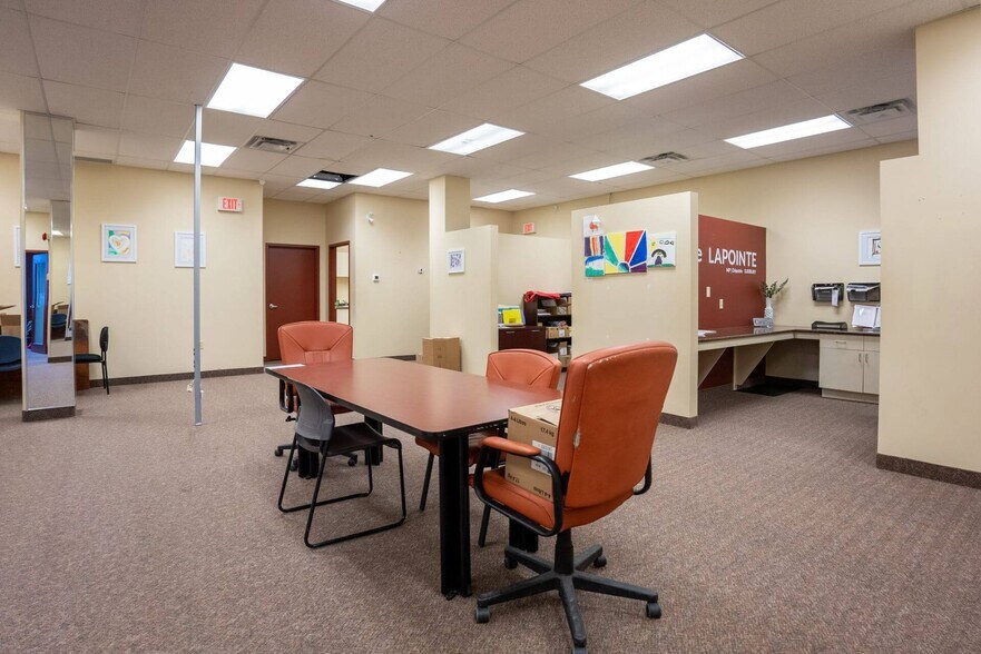 More Photos Of 93 Cedar St, Sudbury Office For Sale