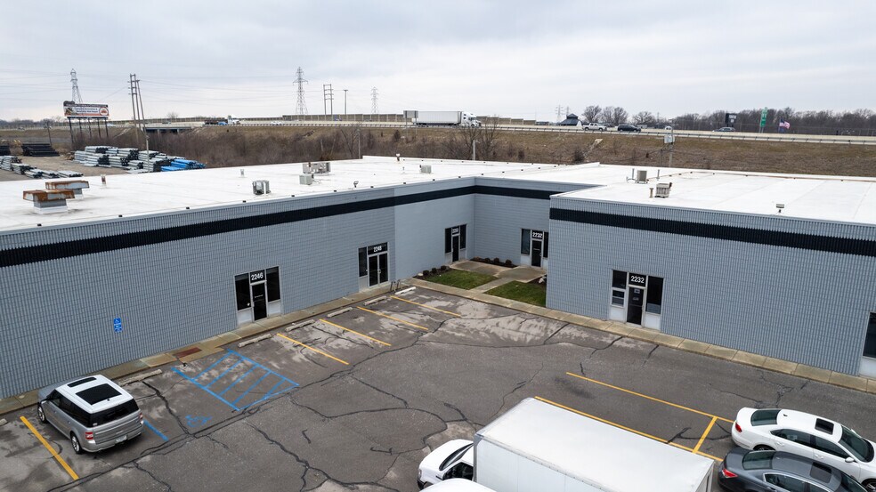 More Photos Of 2202-2250 Research Dr, Fort Wayne Research And Development For Lease